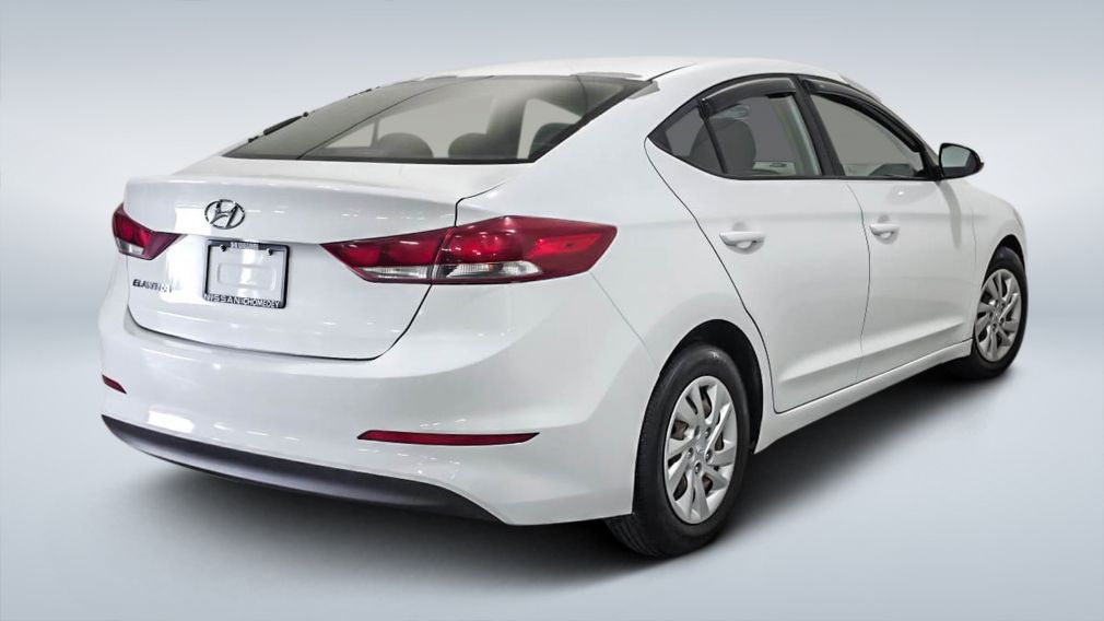 2017 Hyundai Elantra — photo 7