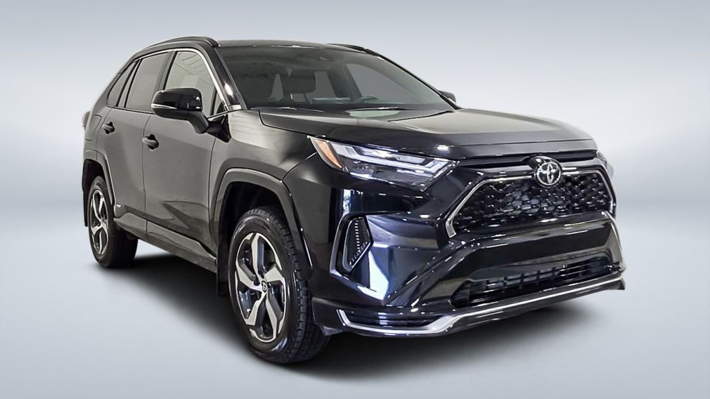 2025 Toyota RAV4 Plug..