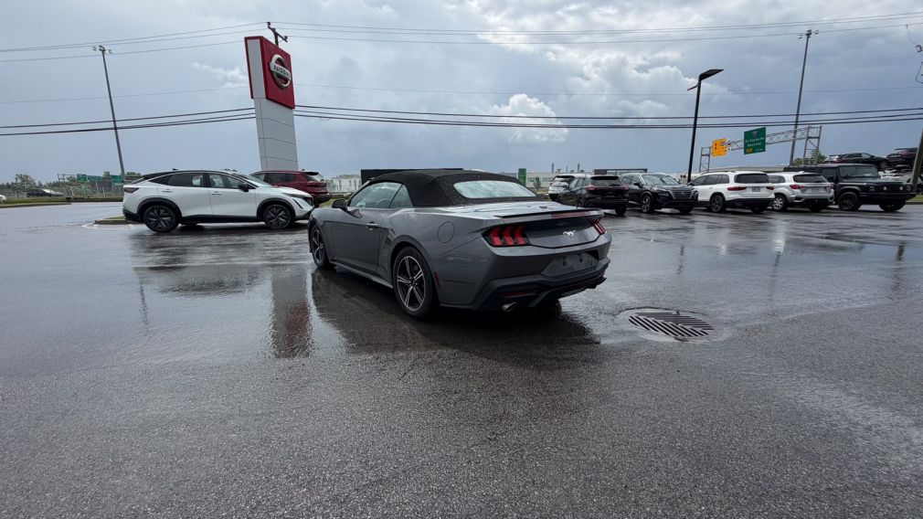 2025 Ford Mustang — photo 5