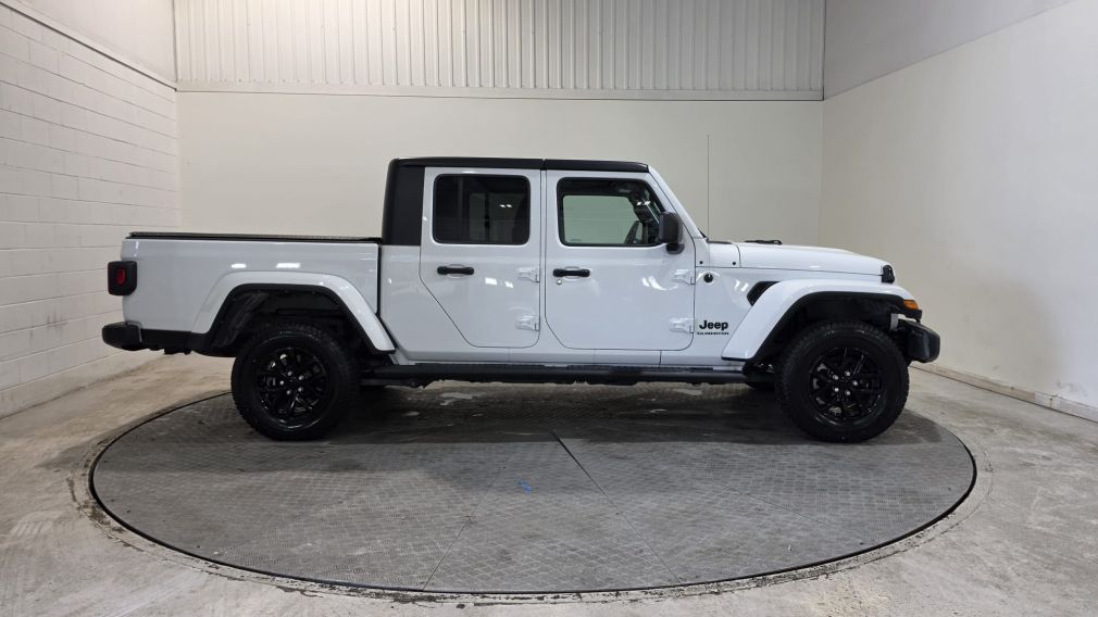 2022 Jeep Gladiator — photo 8