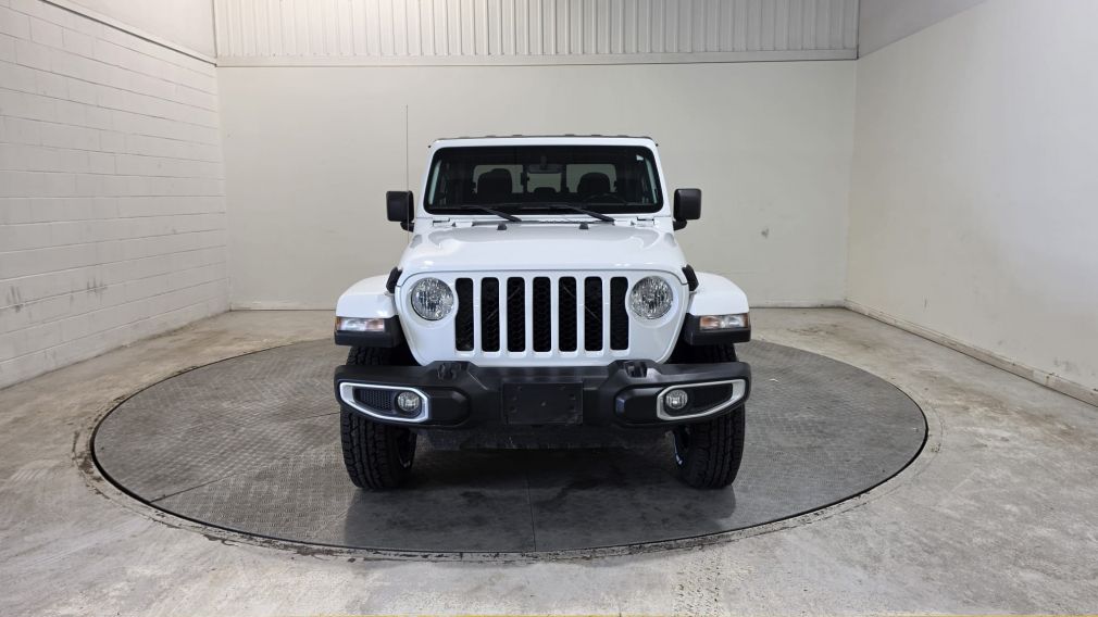 2022 Jeep Gladiator — photo 2