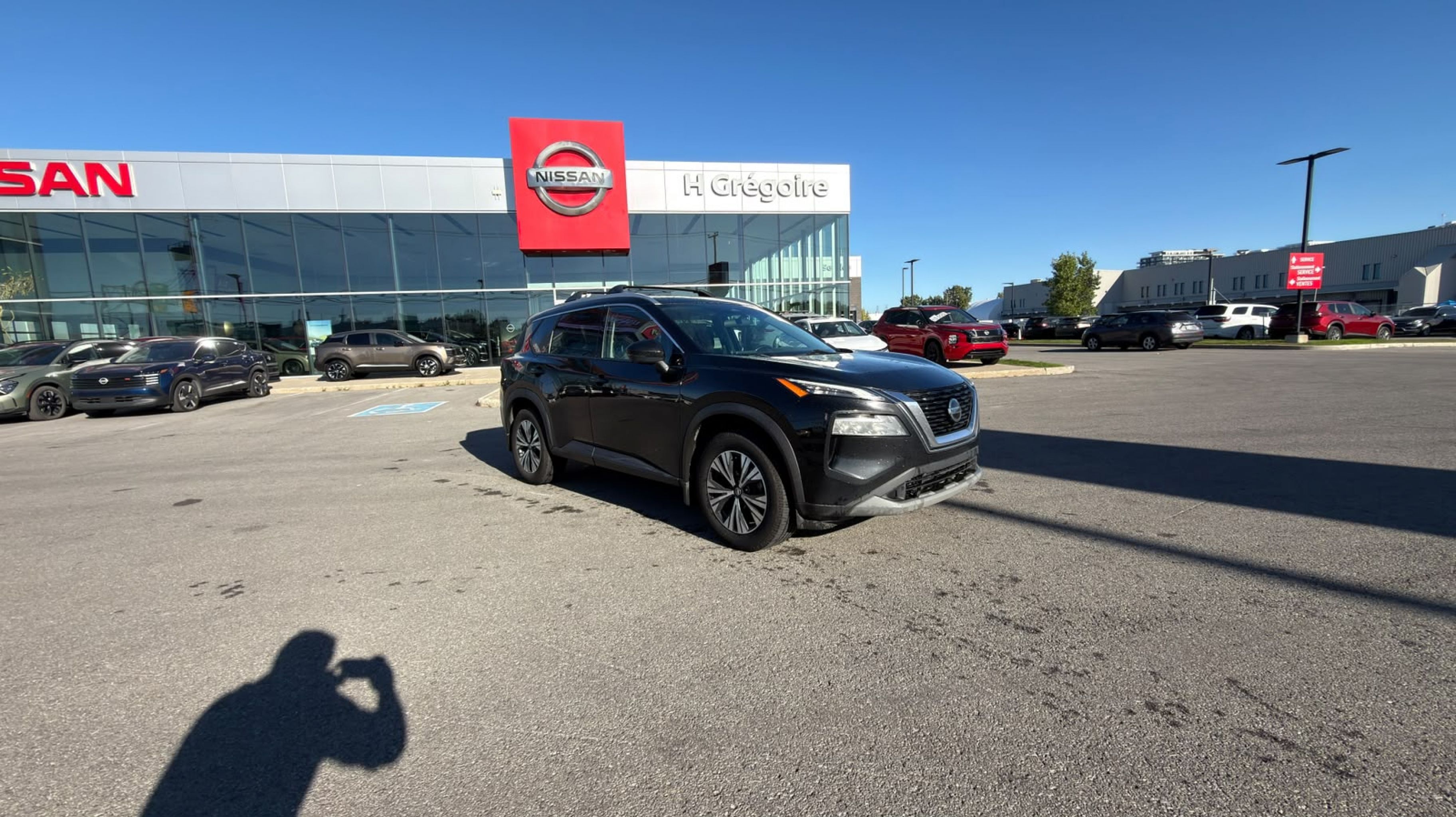 2021 Nissan Rogue (Toit ouvrant) — Monbili