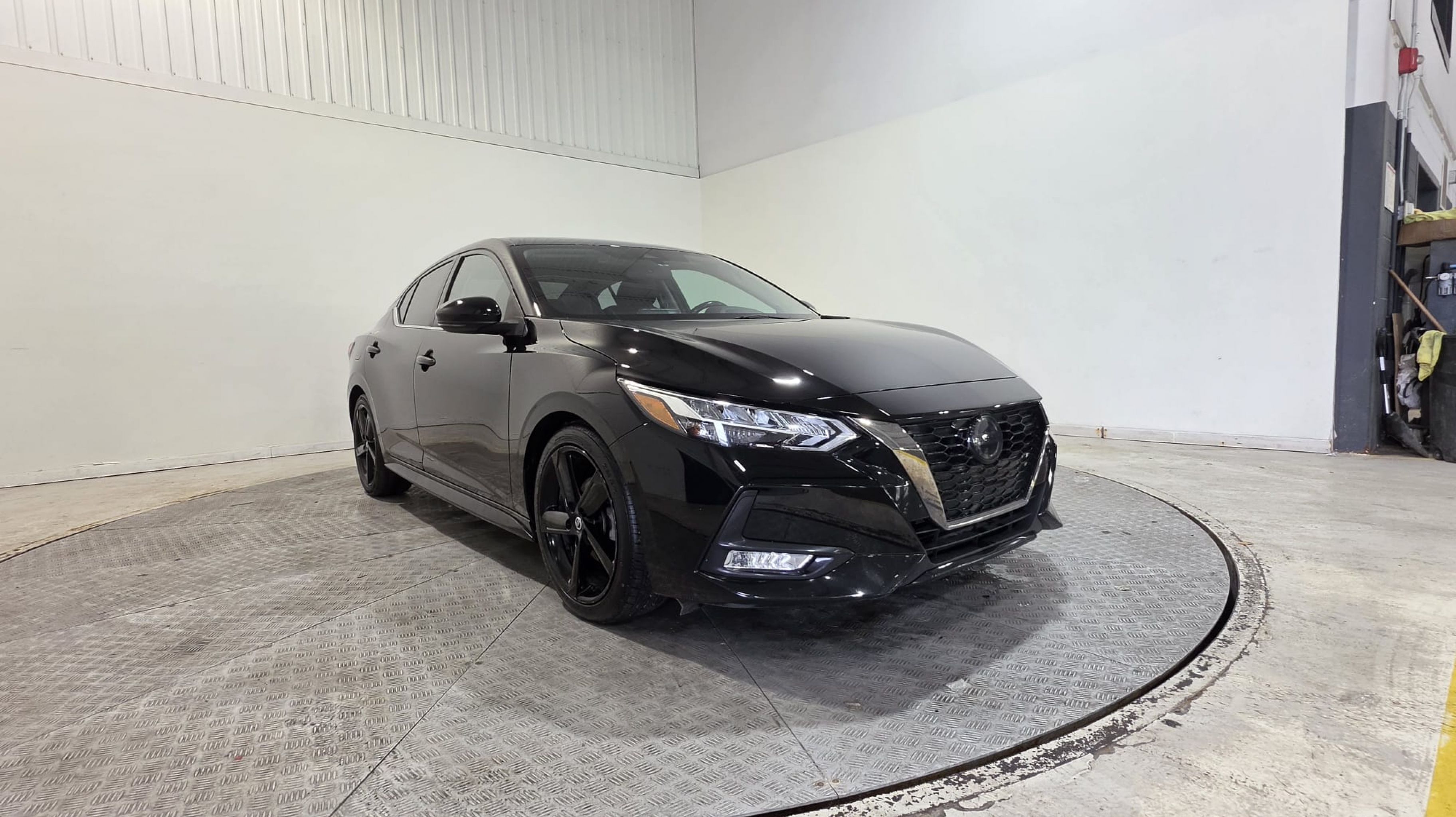 2022 Nissan Sentra (Toit ouvrant) — Monbili