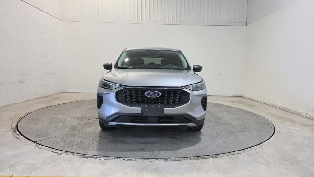 2024 Ford Escape — photo 2