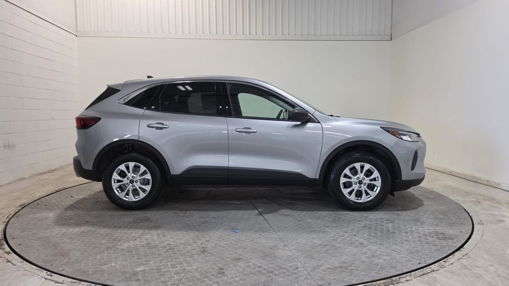 2024 Ford Escape — photo 8