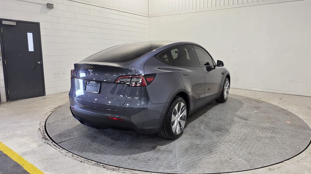 2023 Tesla Model Y — photo 7
