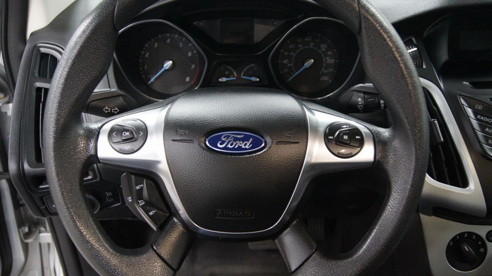 2012 Ford Focus SE #15