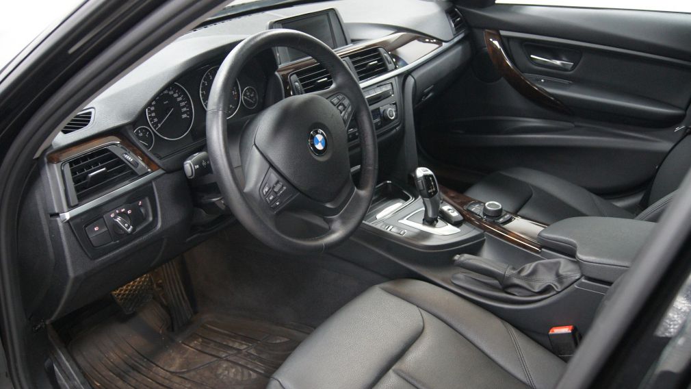 2013 BMW 328XI 328i xDrive cuir toit #9