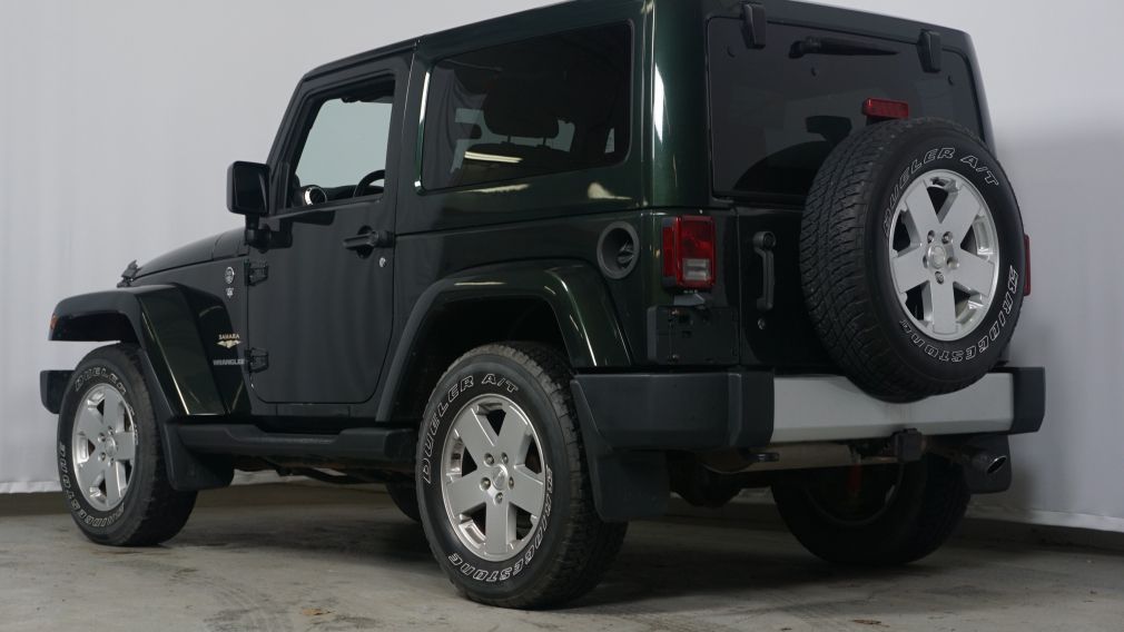 2011 Jeep Wrangler Sahara #4