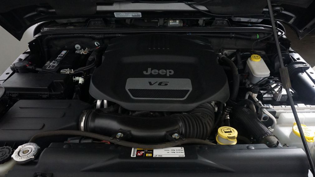 2014 Jeep Wrangler Sahara 4x4 2 TOITS INCLUS #10