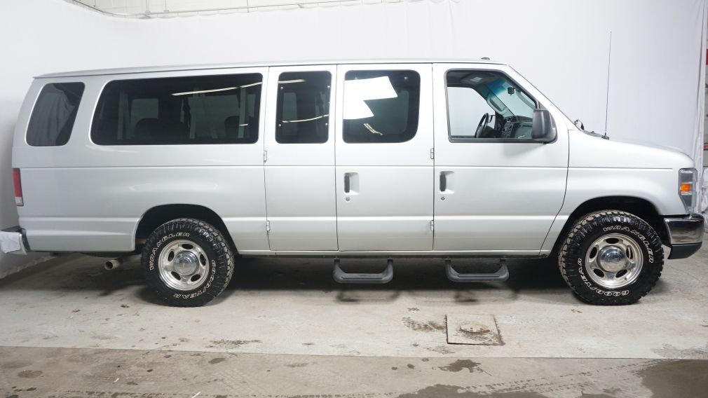 2011 Ford Econoline XLT 15 PASSAGERS #2