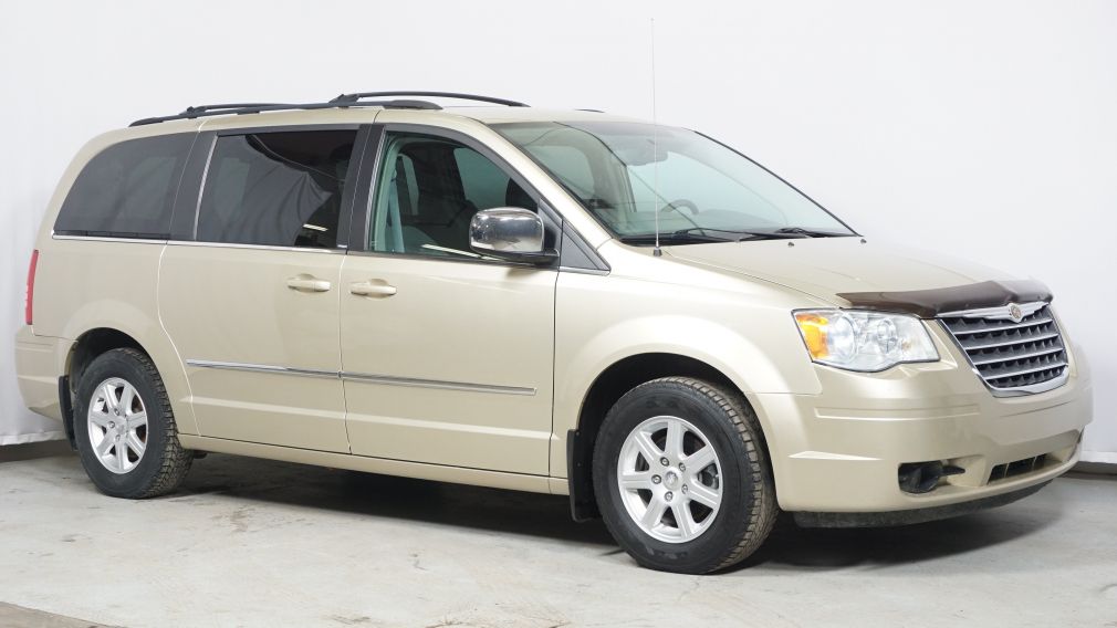 2010 Chrysler Town And Country Touring #0