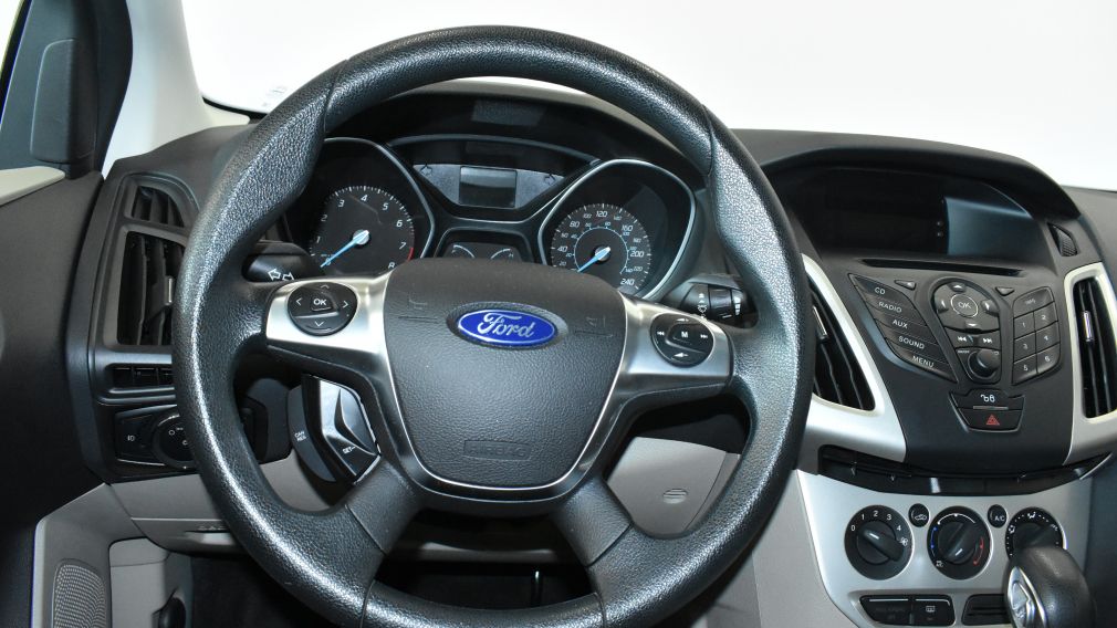 2012 Ford Focus SE #33
