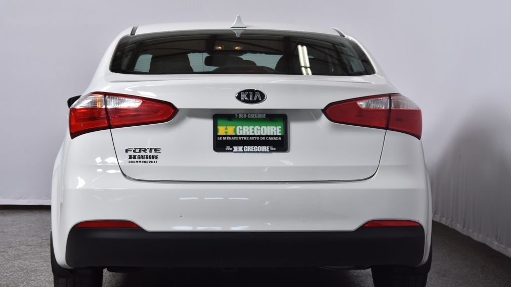 2016 Kia Forte LX #4