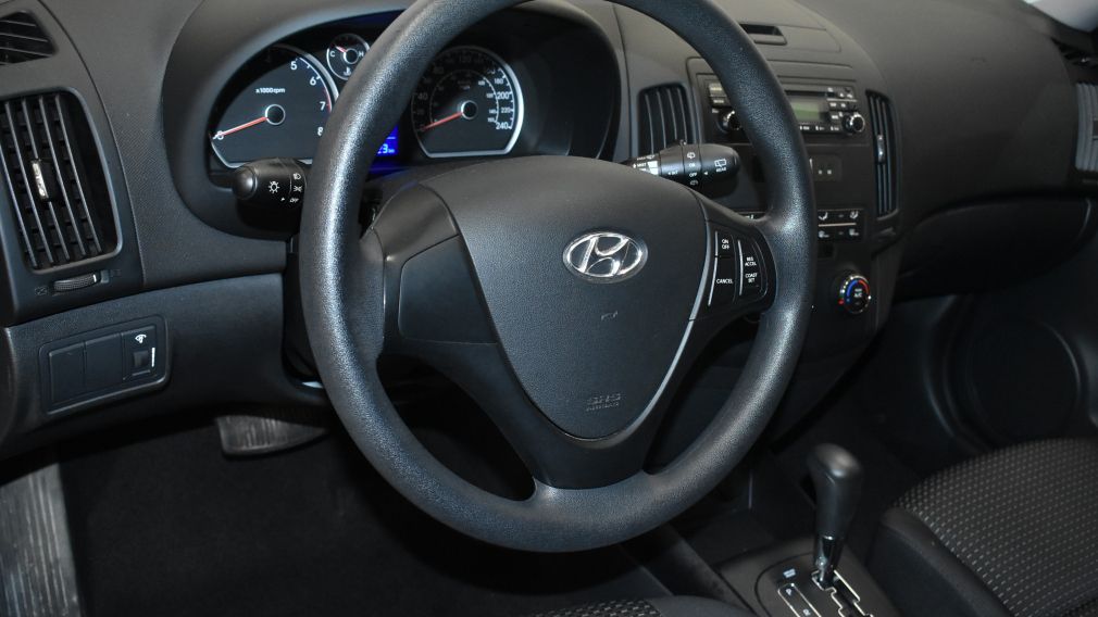 2011 Hyundai Elantra Touring GL #9