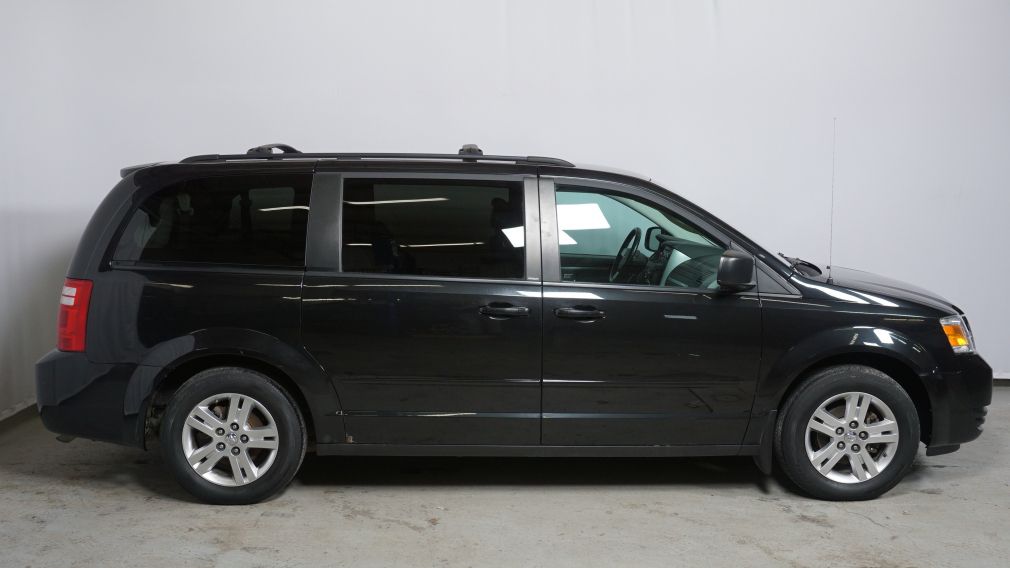 2010 Dodge GR Caravan SE #3