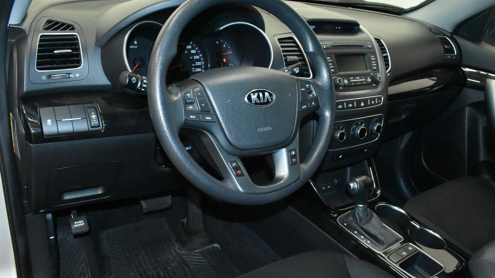 2014 Kia Sorento LX #9