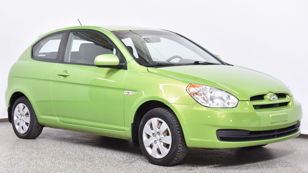 2011 Hyundai Accent L #0