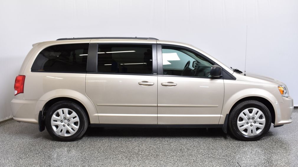 2014 Dodge GR Caravan SXT #3