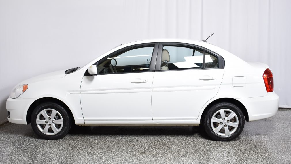 2010 Hyundai Accent GL #5