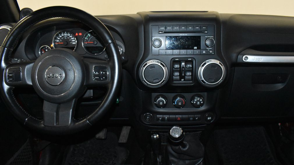 2011 Jeep Wrangler Unlimited Sahara AVEC 2 TOITS #11