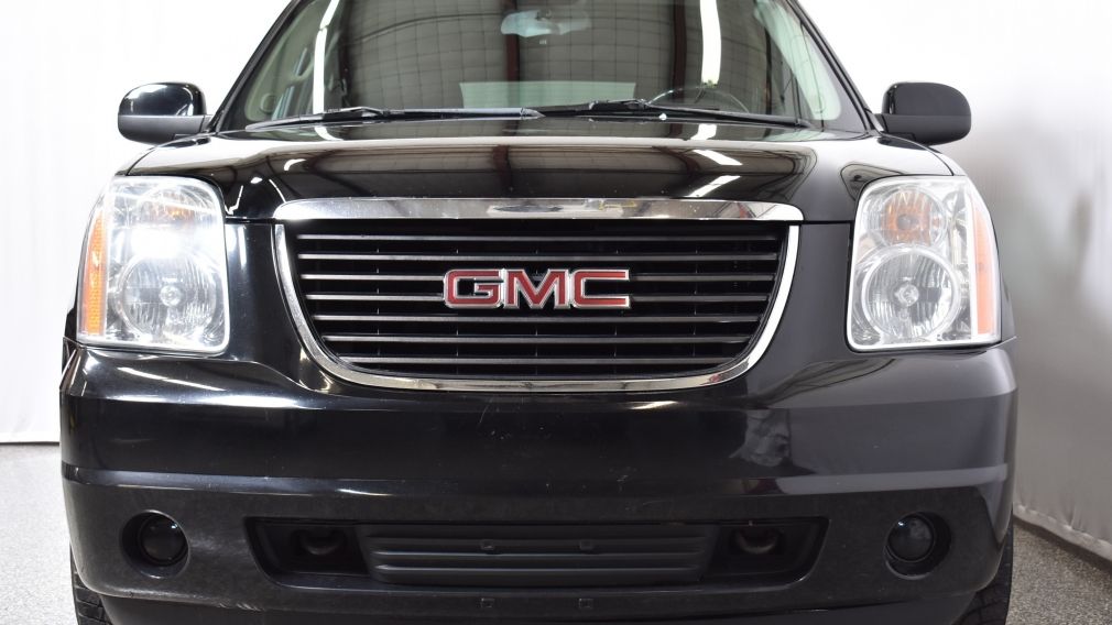 2012 GMC Yukon SLE 4x4 9 PASSAGERS #2