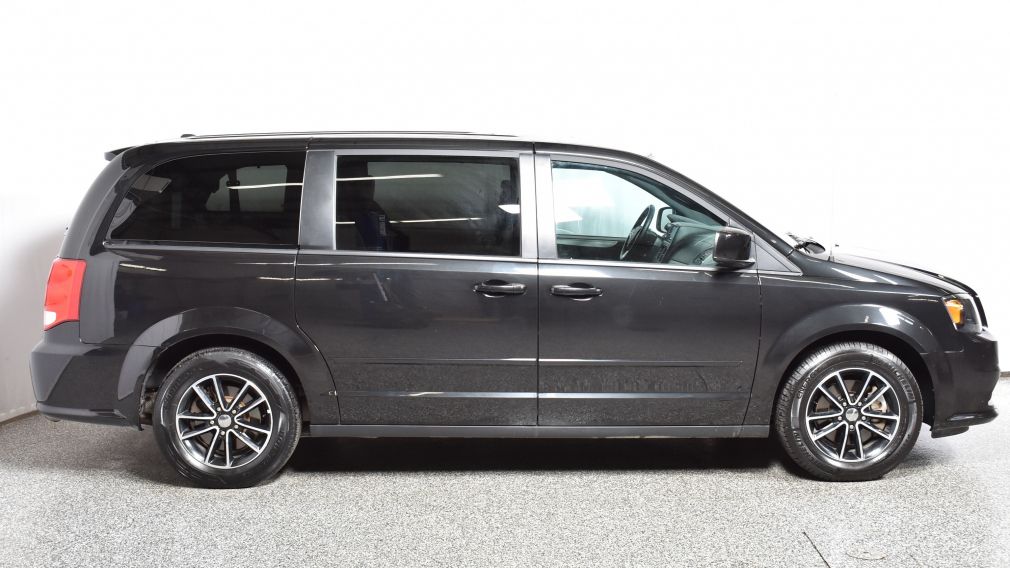 2017 Dodge GR Caravan GT #3