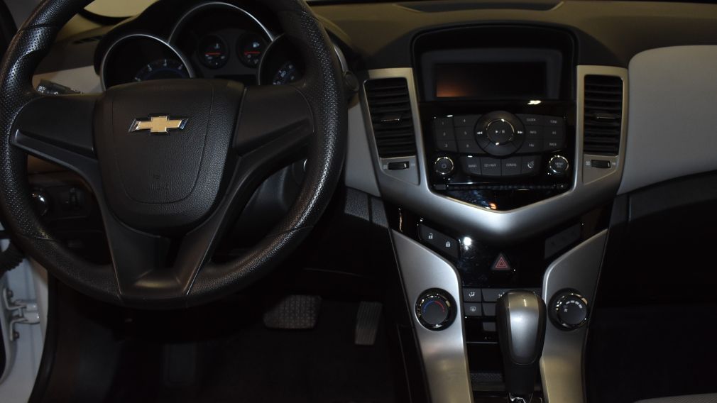 2012 Chevrolet Cruze LS w/1SA Automatique #9