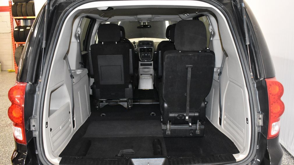 2012 Dodge GR Caravan SE #22