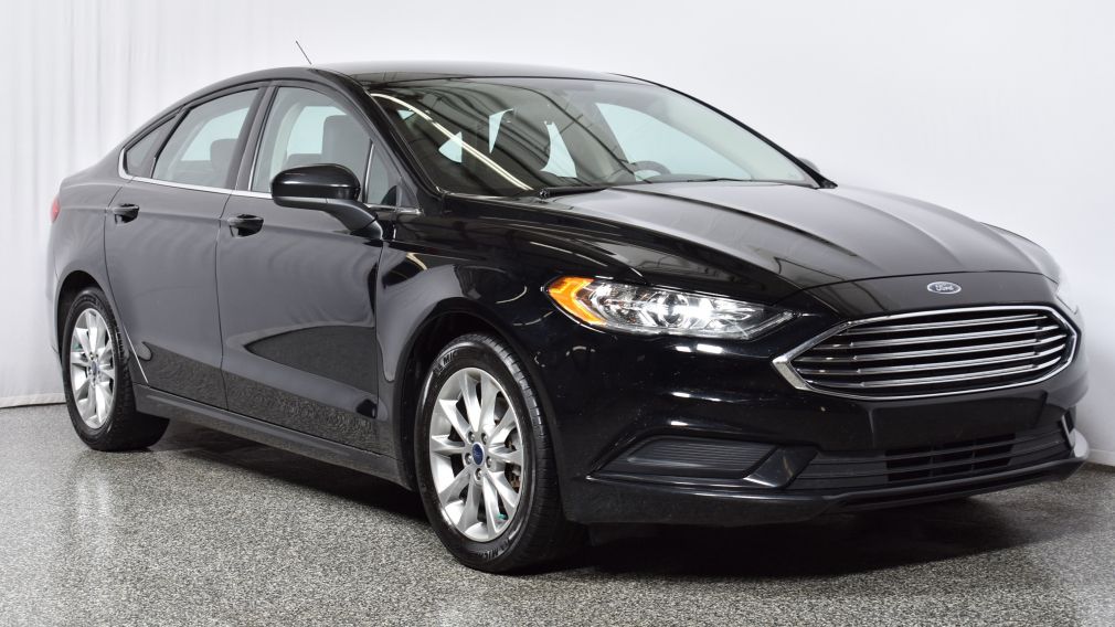 2017 Ford Fusion SE #0