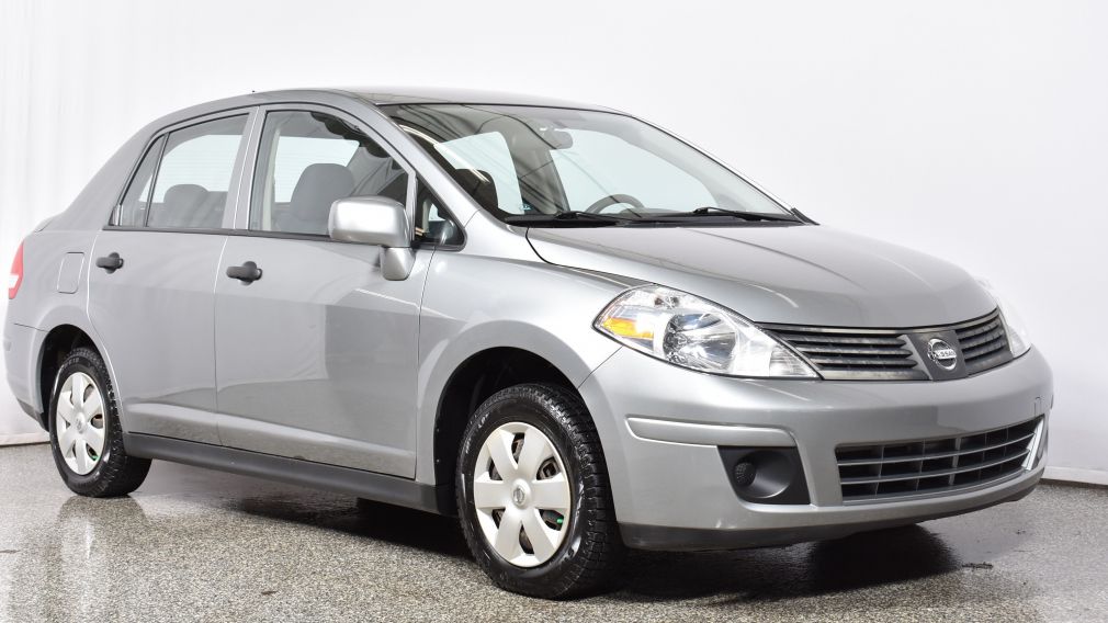 2011 Nissan Versa 1.6 Base #0