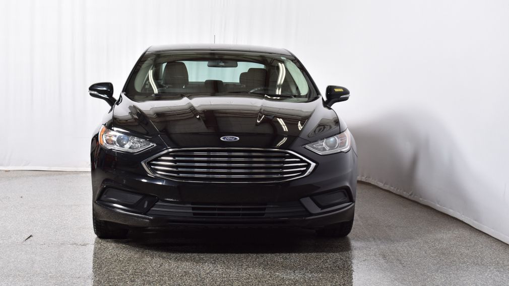 2017 Ford Fusion SE #2