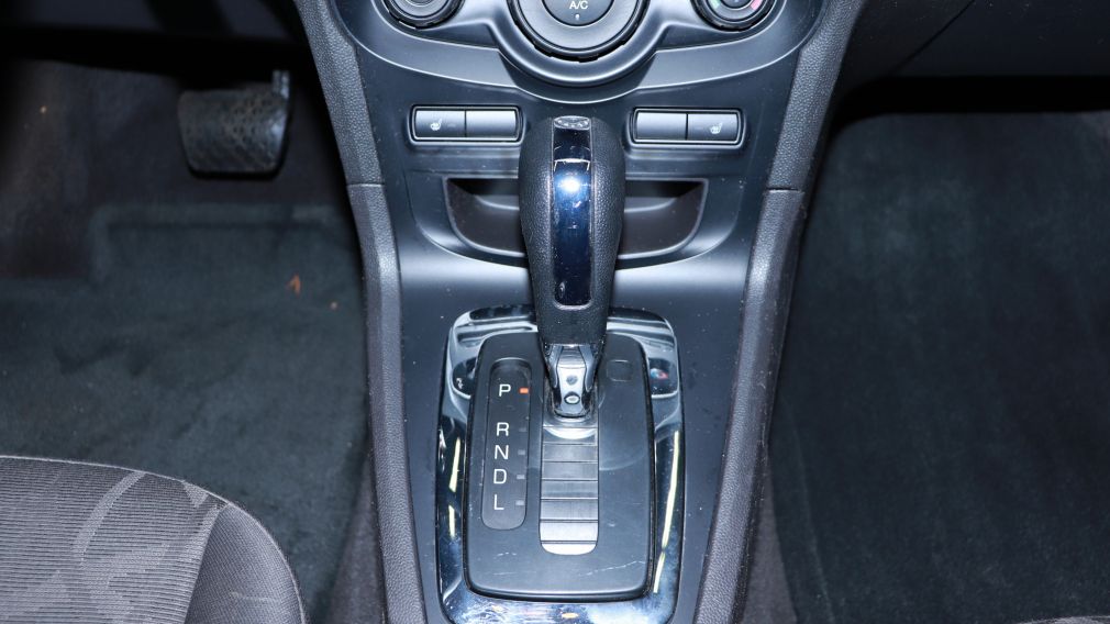 2013 Ford Fiesta SE automatique #13