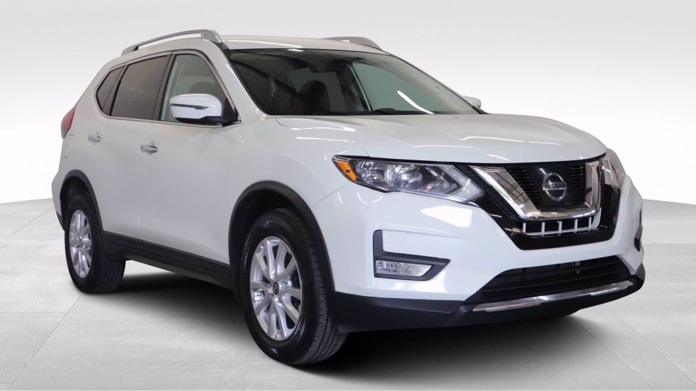 2017 Nissan Rogue SV #0