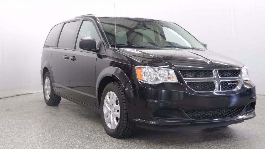 2017 Dodge GR Caravan SXT #0