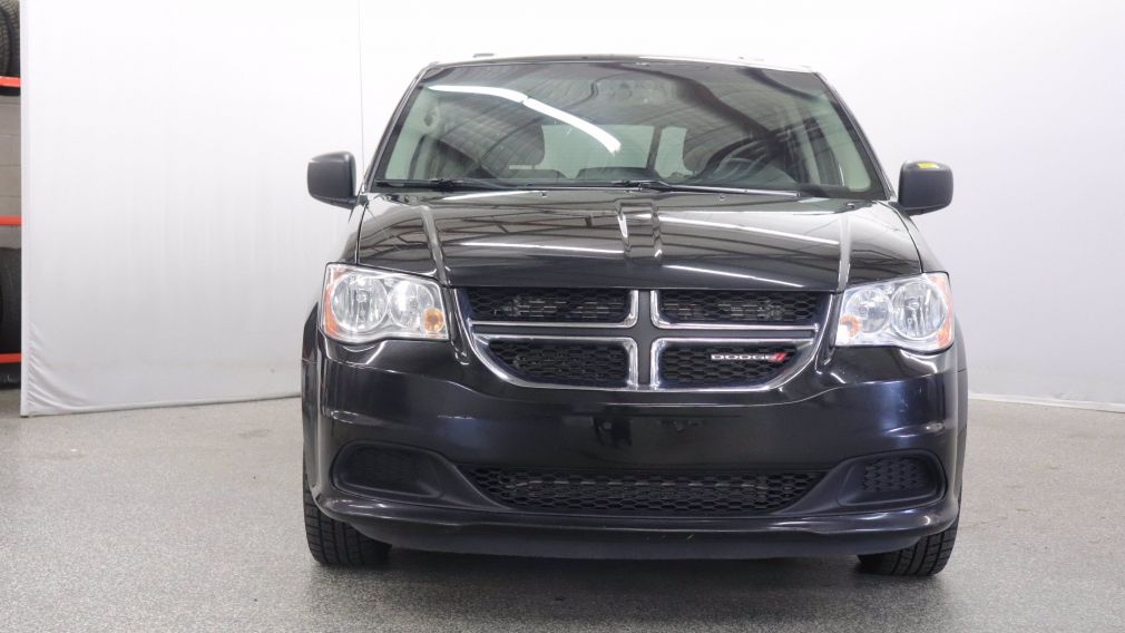 2017 Dodge GR Caravan SXT #2