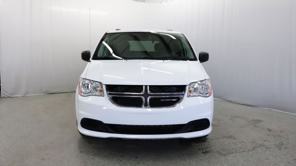 2018 Dodge GR Caravan SXT #2