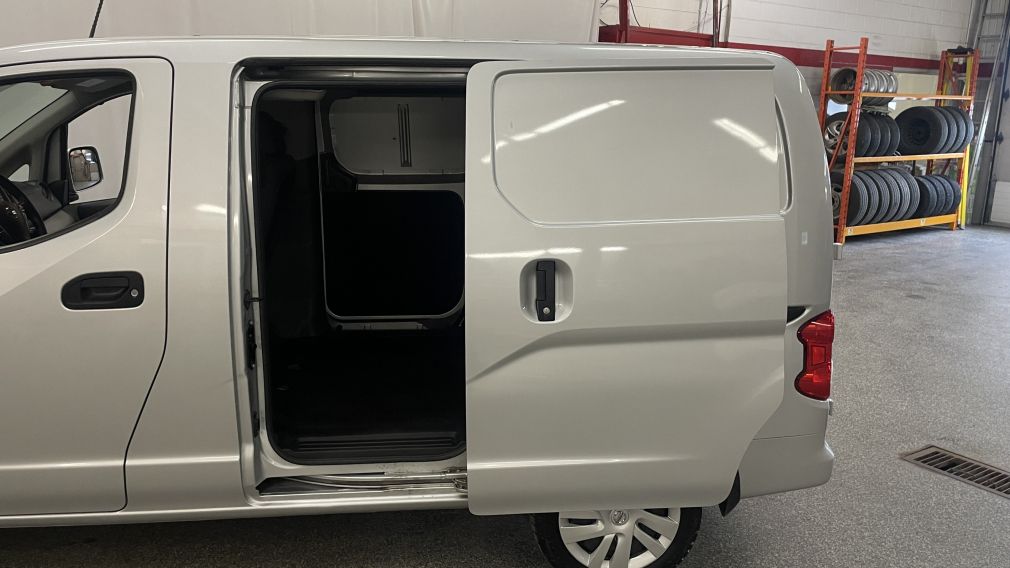 2019 Nissan NV200 SV #22