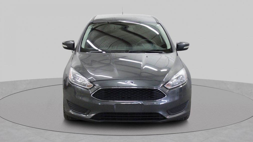 2016 Ford Focus SE #1