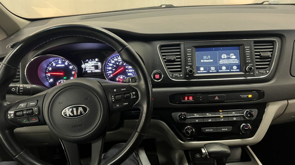 2017 Kia Sedona LX+ #17