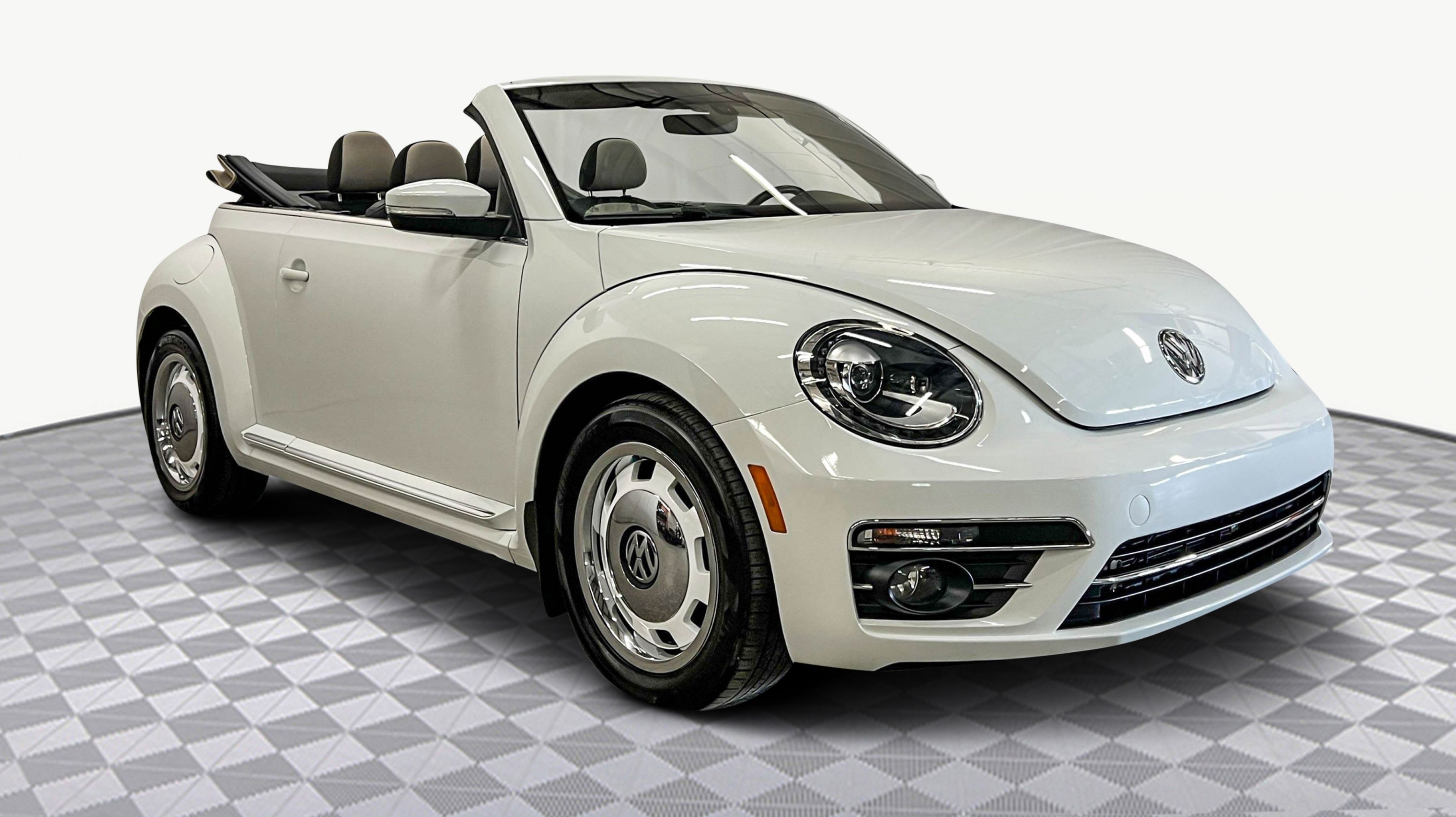 Volkswagen BEETLE 2018 Coast usag e et d occasion vendre chez