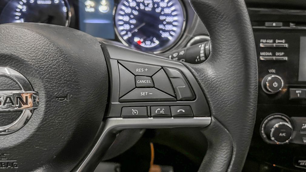 2017 Nissan Rogue SV AWD #15
