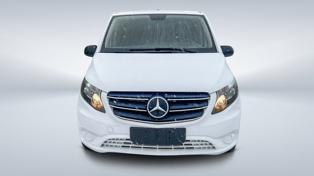 2023 Mercedes Benz Metris — photo 2