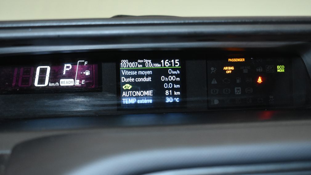 2015 Toyota Prius Technology #16