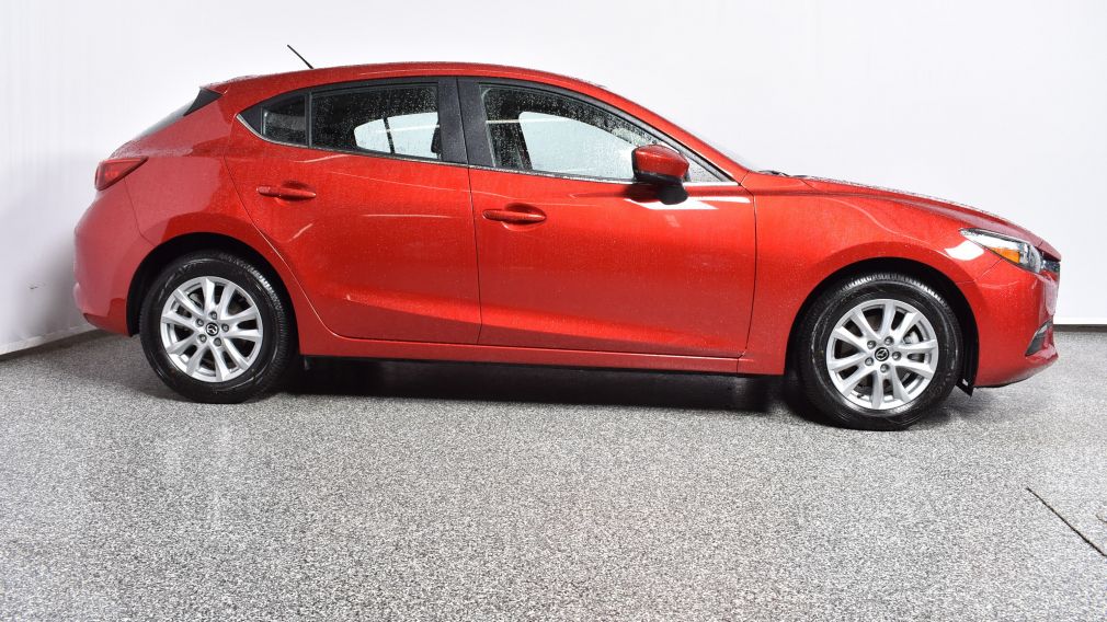 2018 Mazda 3 GS #2