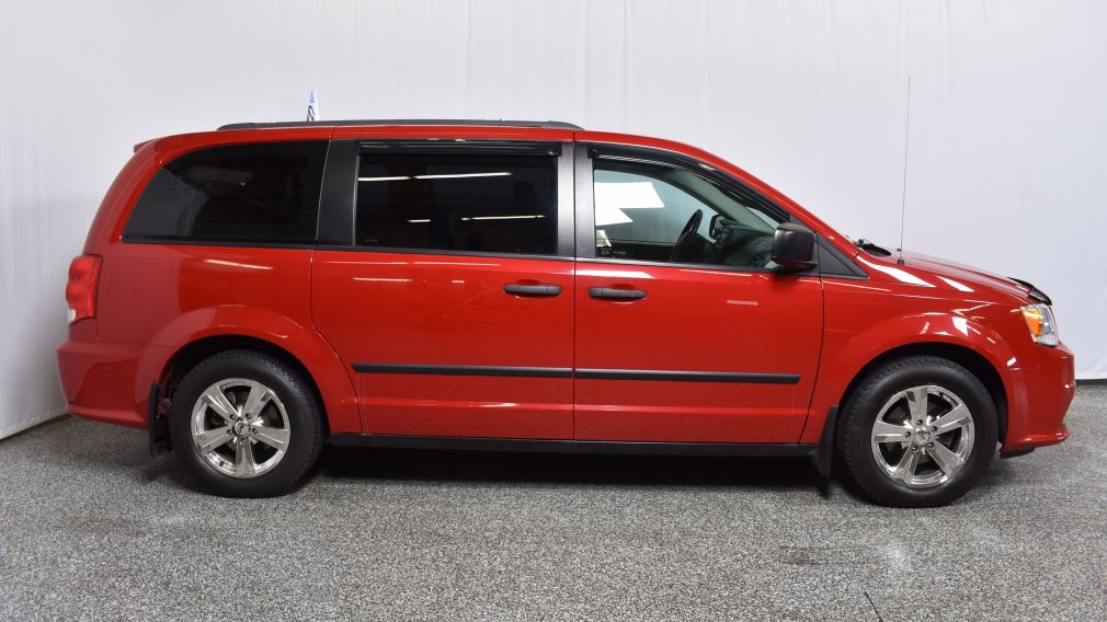 2013 Dodge GR Caravan SE #2