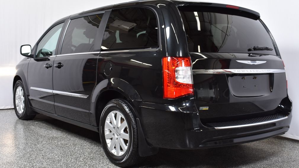 2014 Chrysler Town And Country Touring #4