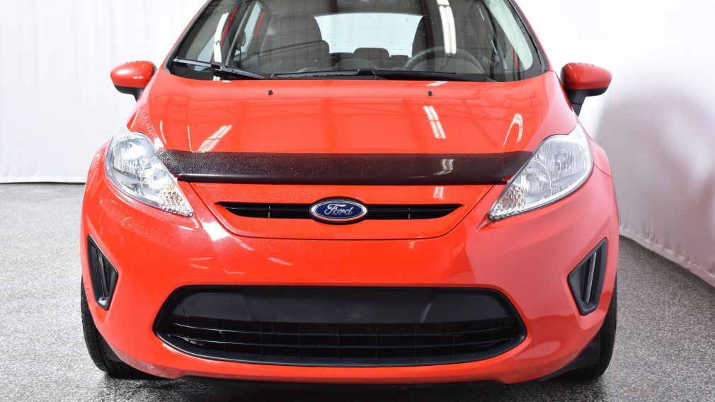 2013 Ford Fiesta SE #2