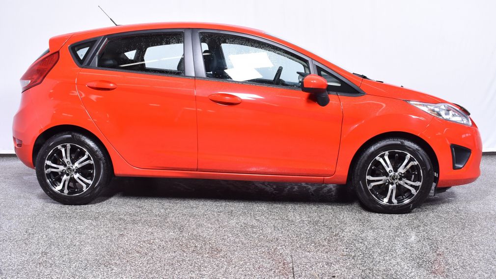 2013 Ford Fiesta SE #3