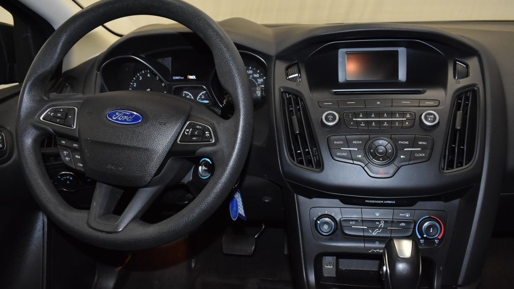 2016 Ford Focus SE #11